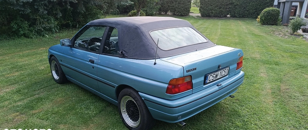 Ford Escort cena 10000 przebieg: 82000, rok produkcji 1993 z Grudziądz małe 67